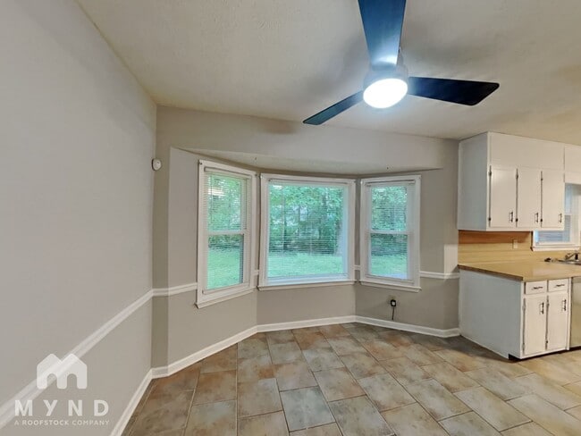 Foto del edificio - 2211 Tarence Ln SW