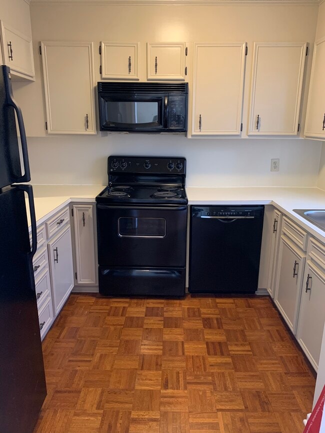 Foto del edificio - 133 Columbine Dr. Unit # 113