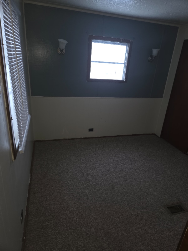 Foto del edificio - 8464 Cleveland Ave NW