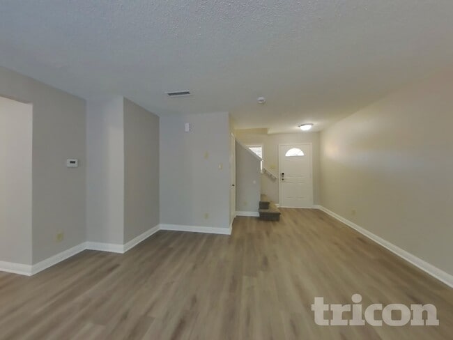 Building Photo - 1420 Alonzo Pl