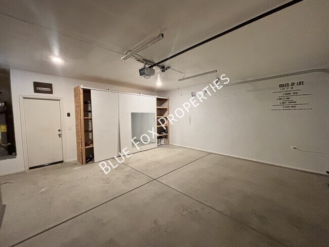 Building Photo - 8518 W Pelican Pl
