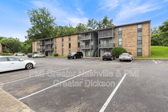 Building Photo - 405 Spring St