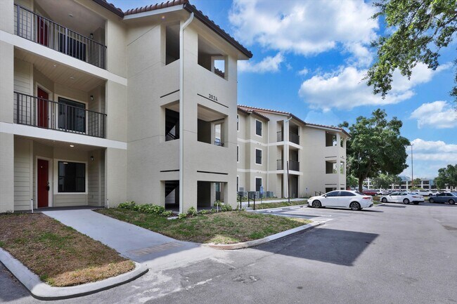 Foto del edificio - 3024 Parkway BoulevardBlossom Park Villas