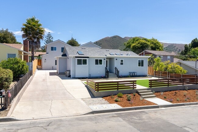 Foto del edificio - AVAILABLE FOR 2026-2027 SCHOOL YEAR...14 B...