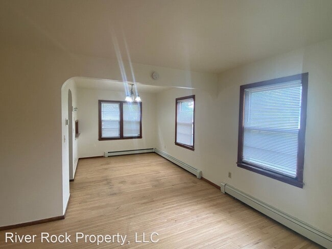 Building Photo - 3 br, 1 bath House - 718 8th Street South