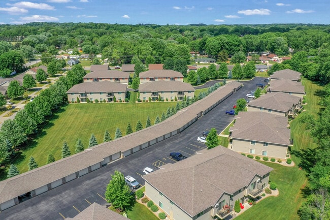 Building Photo - Stone Meadows