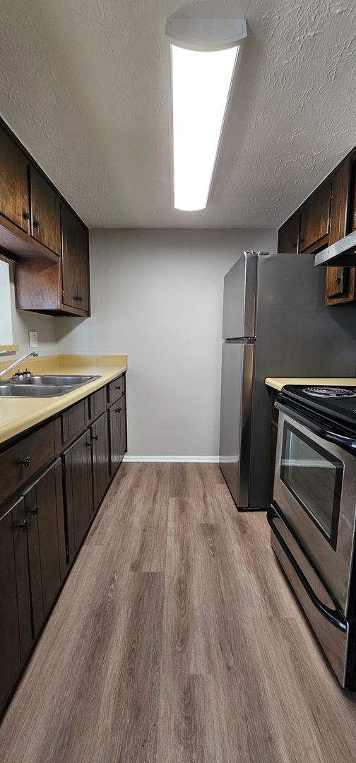 Building Photo - Charming 1-Bedroom Apartment in Kettering ...