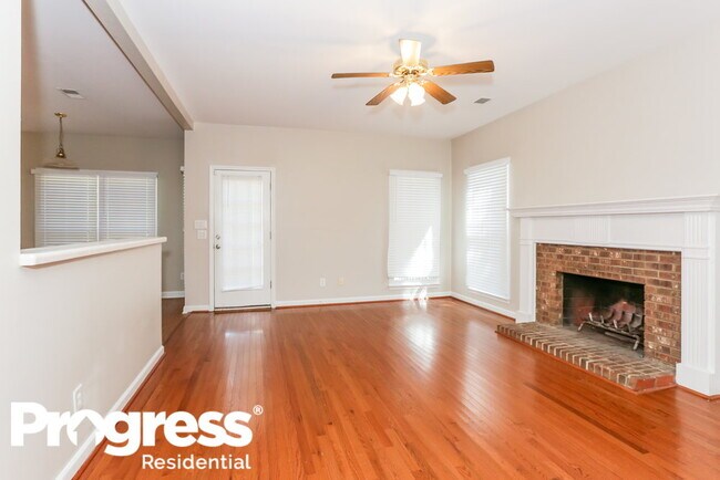 Building Photo - 12116 Sandringham Pl
