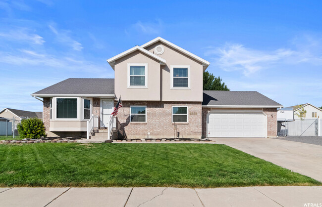 Building Photo - 1568 S 2600 W