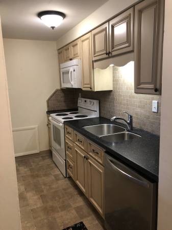 Primary Photo - Parkway Garden Apartments