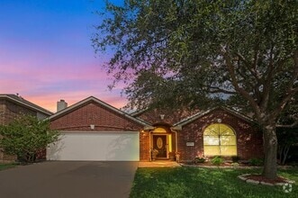 Building Photo - 6704 Longhorn Trail