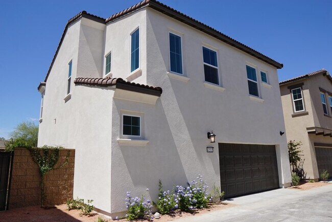 Building Photo - 41515 Stanford Rd
