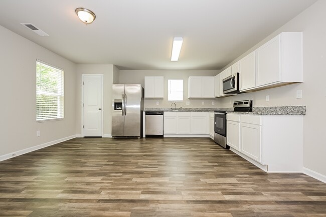 Foto del edificio - 126 Cold Creek Pkwy