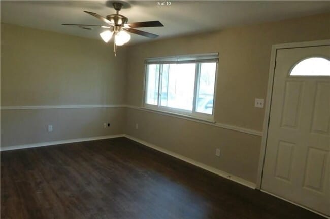 Building Photo - 37 Centerwood St