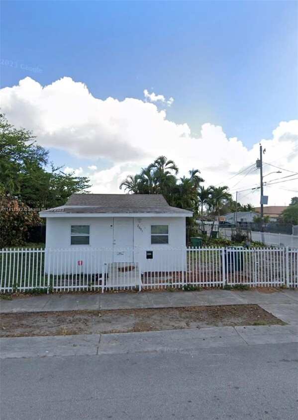 Primary Photo - 2601 NW 29th Ave