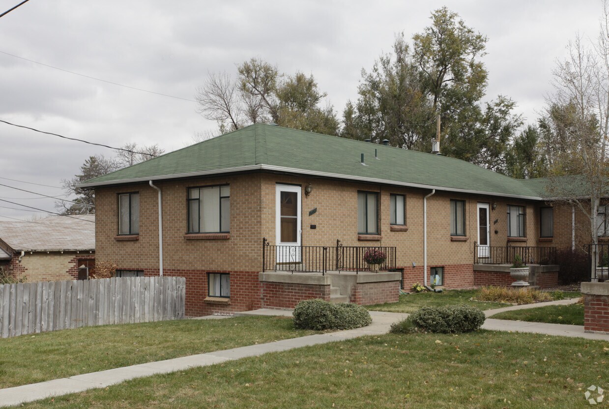 Foto del edificio - 1650-1658 Winona Ct