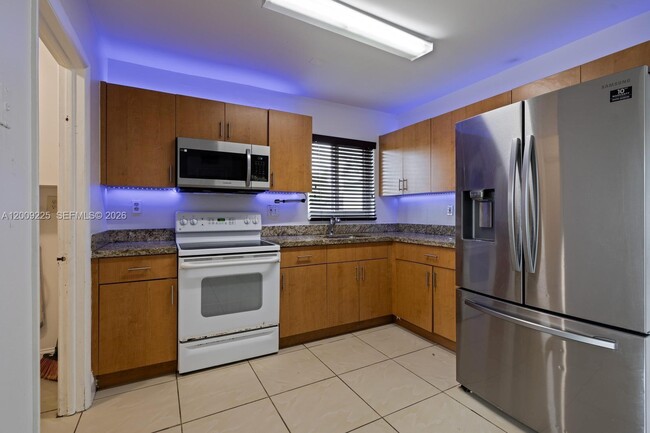 Foto del edificio - 19701 SW 103rd Ct
