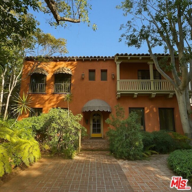 Foto del edificio - 840 Huntley Dr