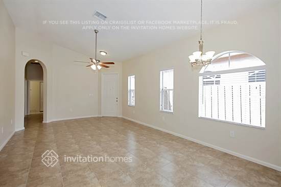 Foto del edificio - 2110 NE 37th Rd