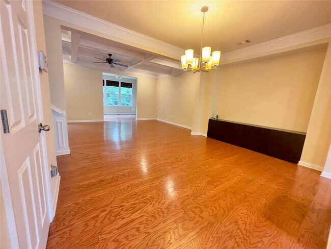 Building Photo - 4239 Laurel Creek Ct SE