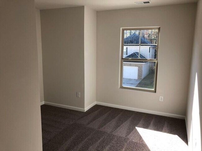Foto del edificio - 2353 Hackamore Dr