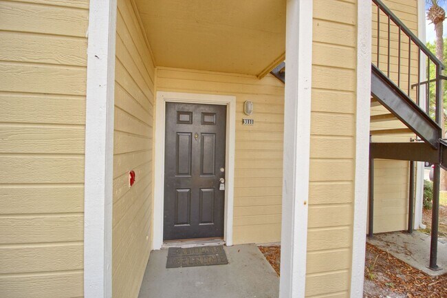 Building Photo - 1043 S Hiawassee Rd