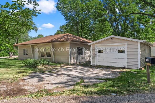 Foto del edificio - 11948 Bridgevale Ave
