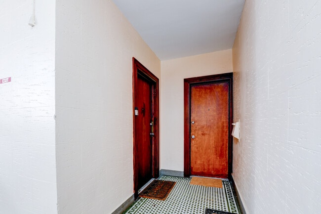 Foto del edificio - 901 Grand Ave