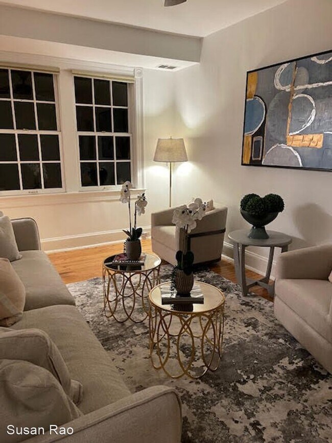 Foto del edificio - 1 br, 1 bath House - 115 D ST SE #201