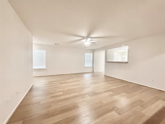 Building Photo - 5718 Highbury Ct