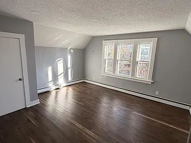 Foto del edificio - 534 Howard Ave