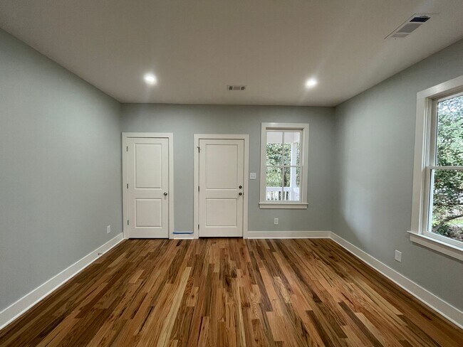 Foto del edificio - Brand New One Bedroom Units - Section 8 Only!