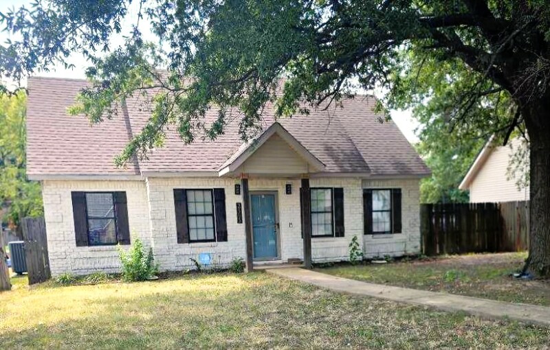 Primary Photo - 2505 Glenn Pl