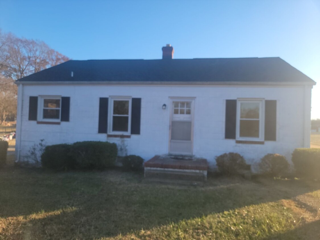 Primary Photo - Charming 2 Bedroom for Rent in Mechanicsville