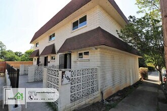 Building Photo - 1105 Olive Ave