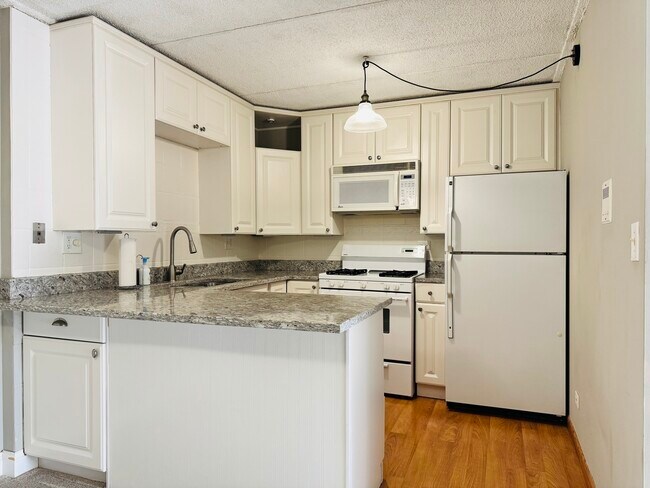 Foto del edificio - 5S070 Pebblewood Ln