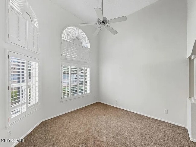 Foto del edificio - 659 Jeanny Marie Ct