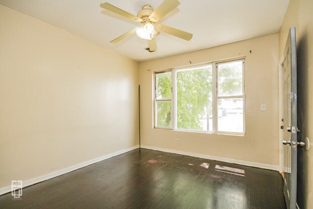 Building Photo - 3508 W Pershing Rd