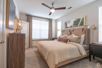Interior Photo - Domain Town Center