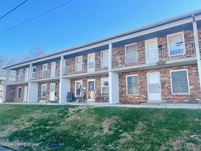 Building Photo - 4501 S 6th St