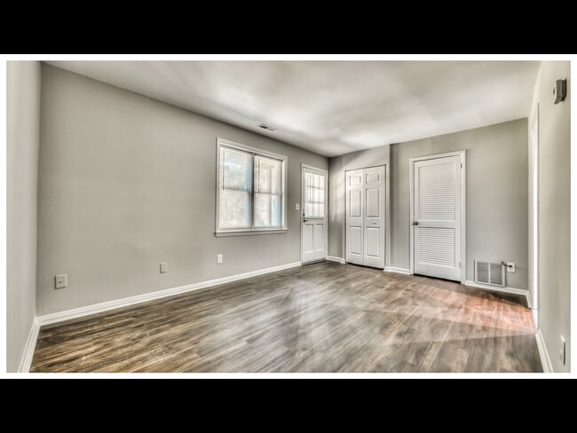Building Photo - 189 Shetland Cir