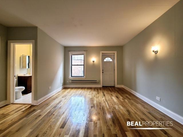 Foto principal - 0 bedroom in CHICAGO IL 60610