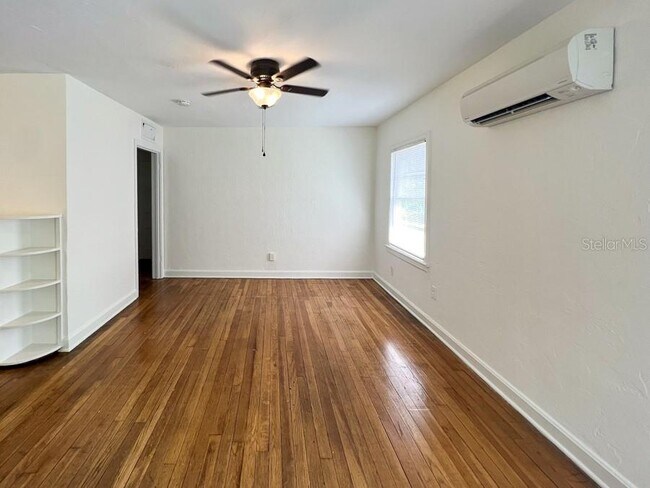 Photo - 1124 NW 4th Ave Apartment