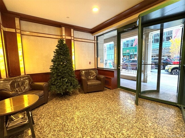 Building Photo - 41-26-41-27 27th St