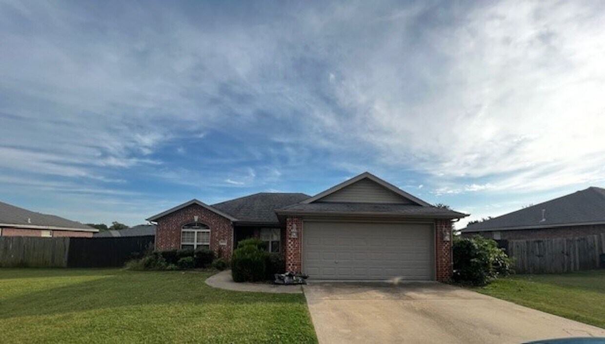 Work in Progress: Your Future Home in Clabber Creek! Lawn Maintenance Included! - Work in Progress: Your Future Home in Clabber Creek! Lawn Maintenance Included!
