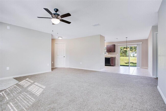 Foto del edificio - 6949 SW 152nd St