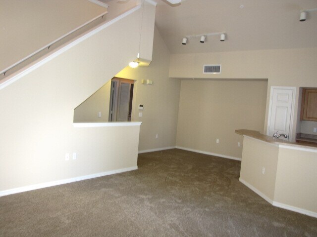 Foto del edificio - 5601 Rosehill Rd