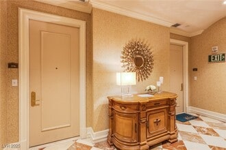 Building Photo - 2857 Paradise Rd