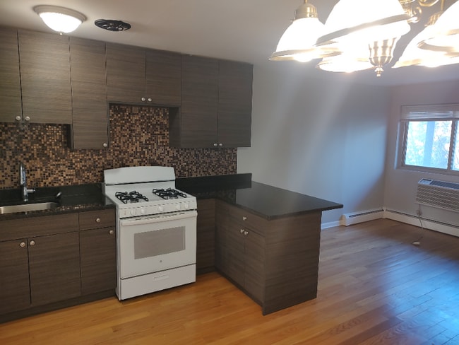 Foto del edificio - 8500 Waukegan Rd