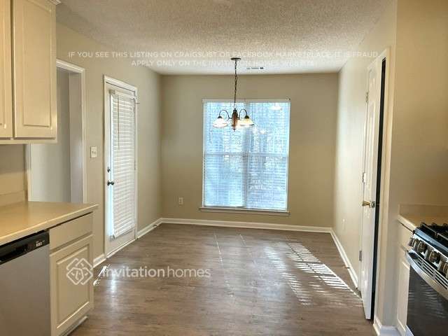 Foto del edificio - 805 Summit Park Trail